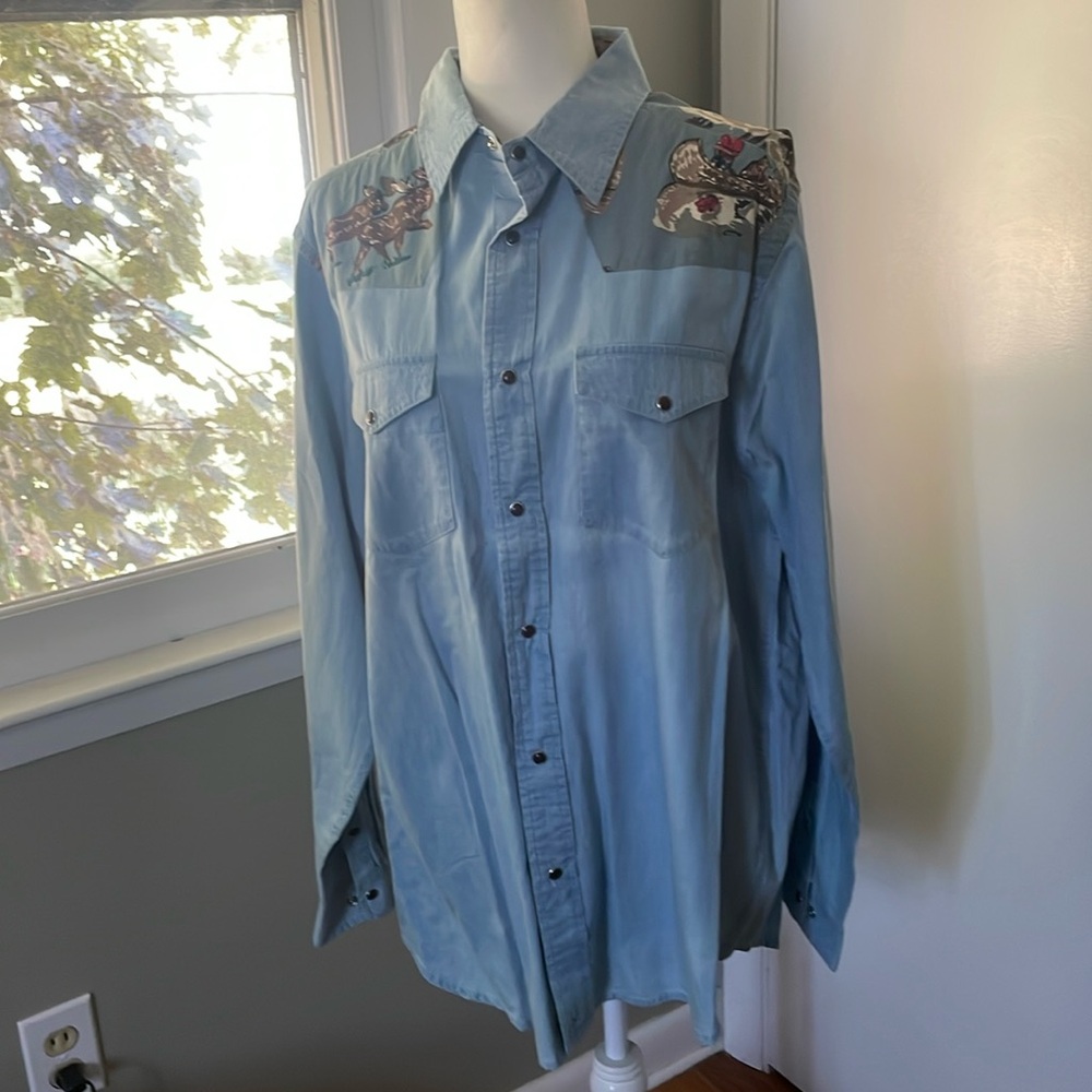 Tasha Polizzi mens jean snap shirt Large